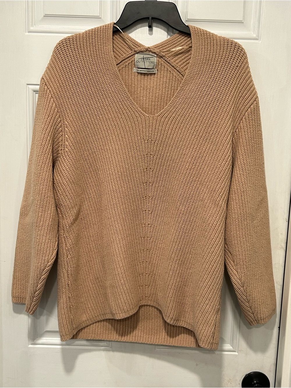 Urban Outfitters Victoria Oversized Chunky Knit V-Neck Sweater Tan/Camel Small